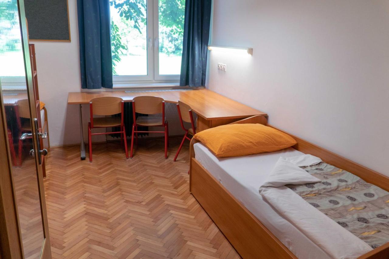 Dijaski Dom Bezigrad Ljubljana Hostel Eksteriør billede