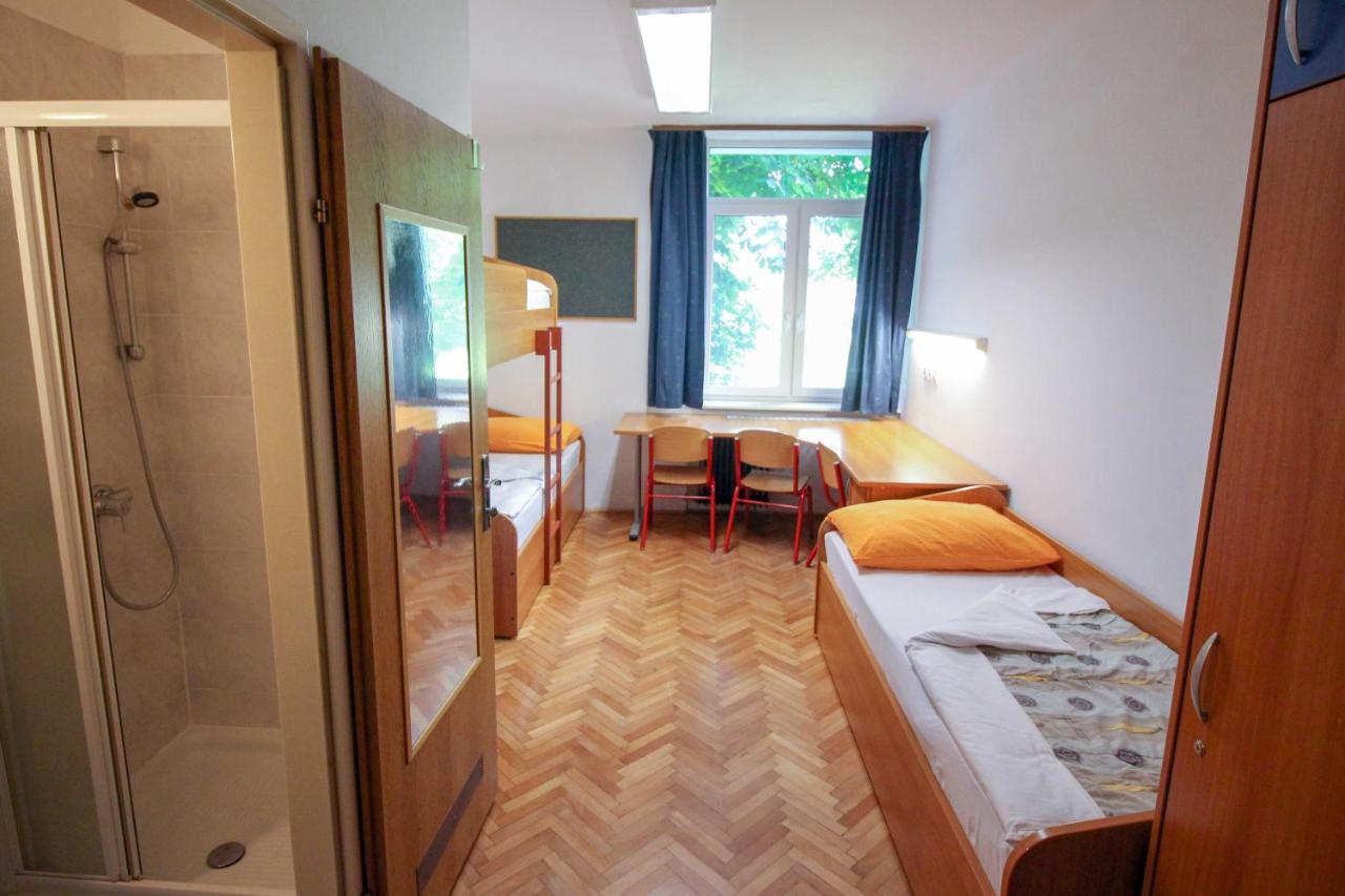 Dijaski Dom Bezigrad Ljubljana Hostel Eksteriør billede