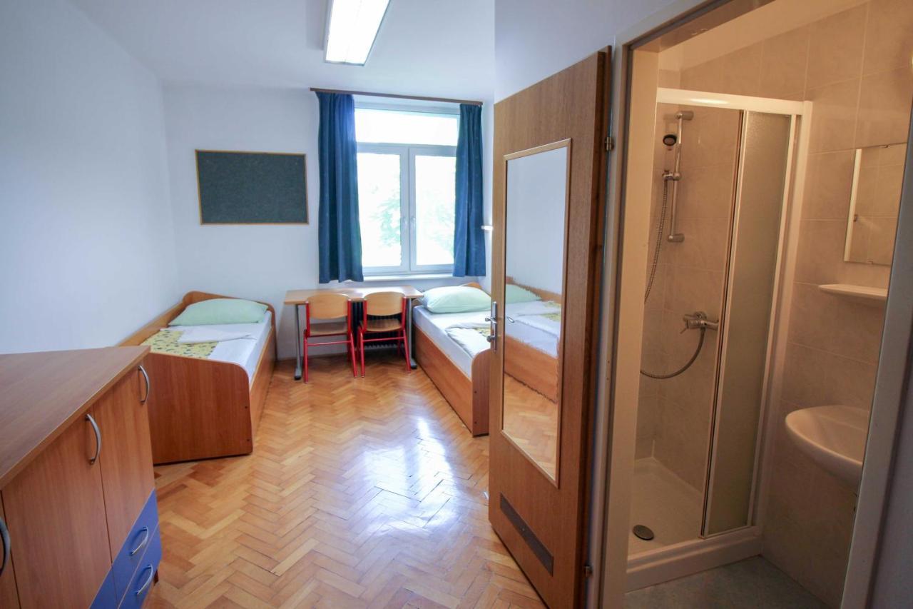 Dijaski Dom Bezigrad Ljubljana Hostel Eksteriør billede