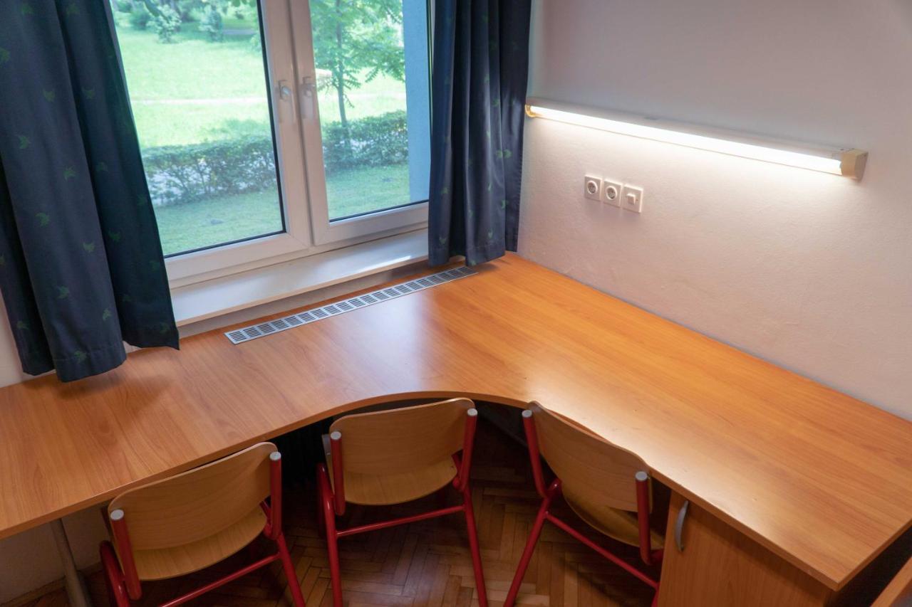 Dijaski Dom Bezigrad Ljubljana Hostel Eksteriør billede