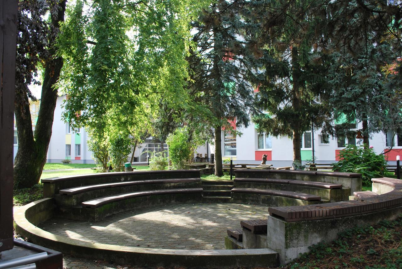 Dijaski Dom Bezigrad Ljubljana Hostel Eksteriør billede