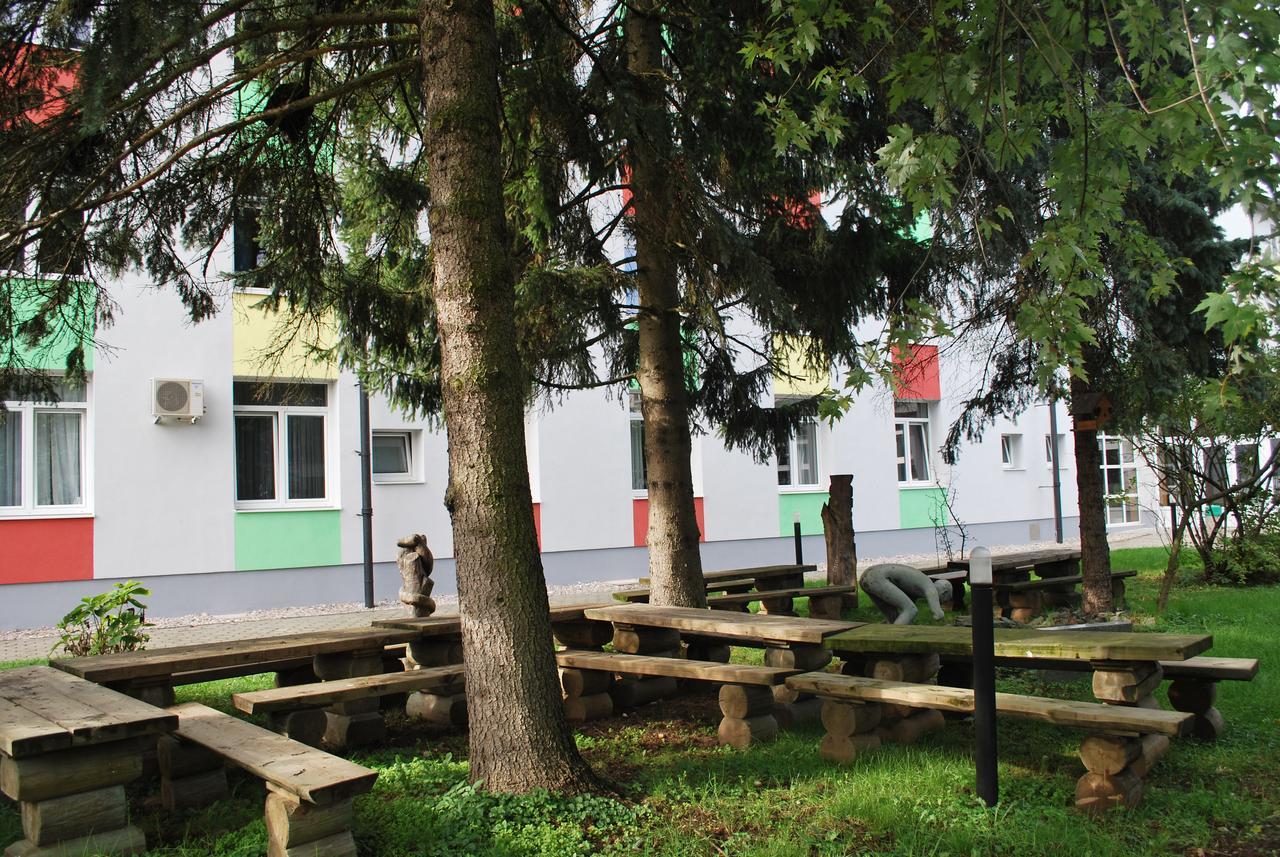 Dijaski Dom Bezigrad Ljubljana Hostel Eksteriør billede